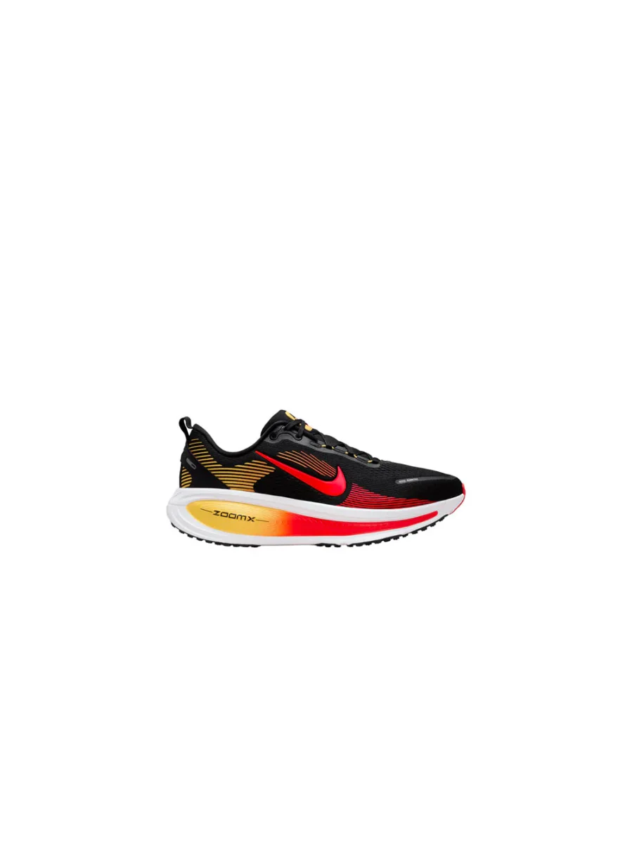 Nike Vomero 18 – Black Bright Crimson