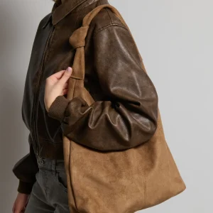 Tote bag in suede