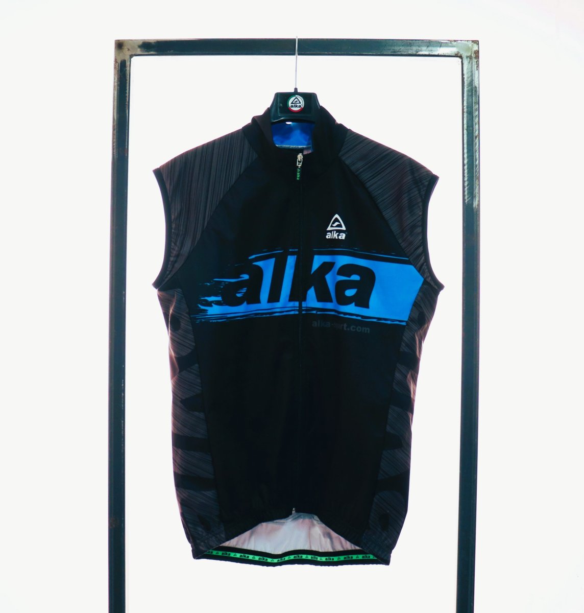 019 GILET ANTIVENTO E PIOGGIA
